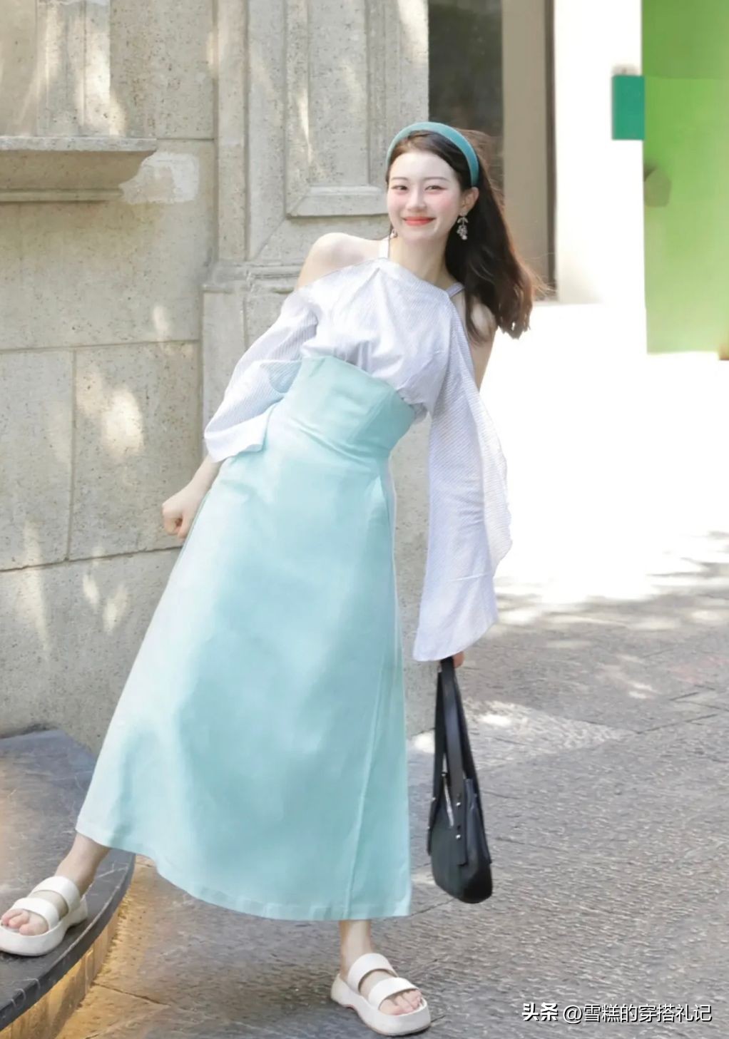 矮个子穿短裙还是长裙好看,小个子穿长裙还是短裙显高显瘦