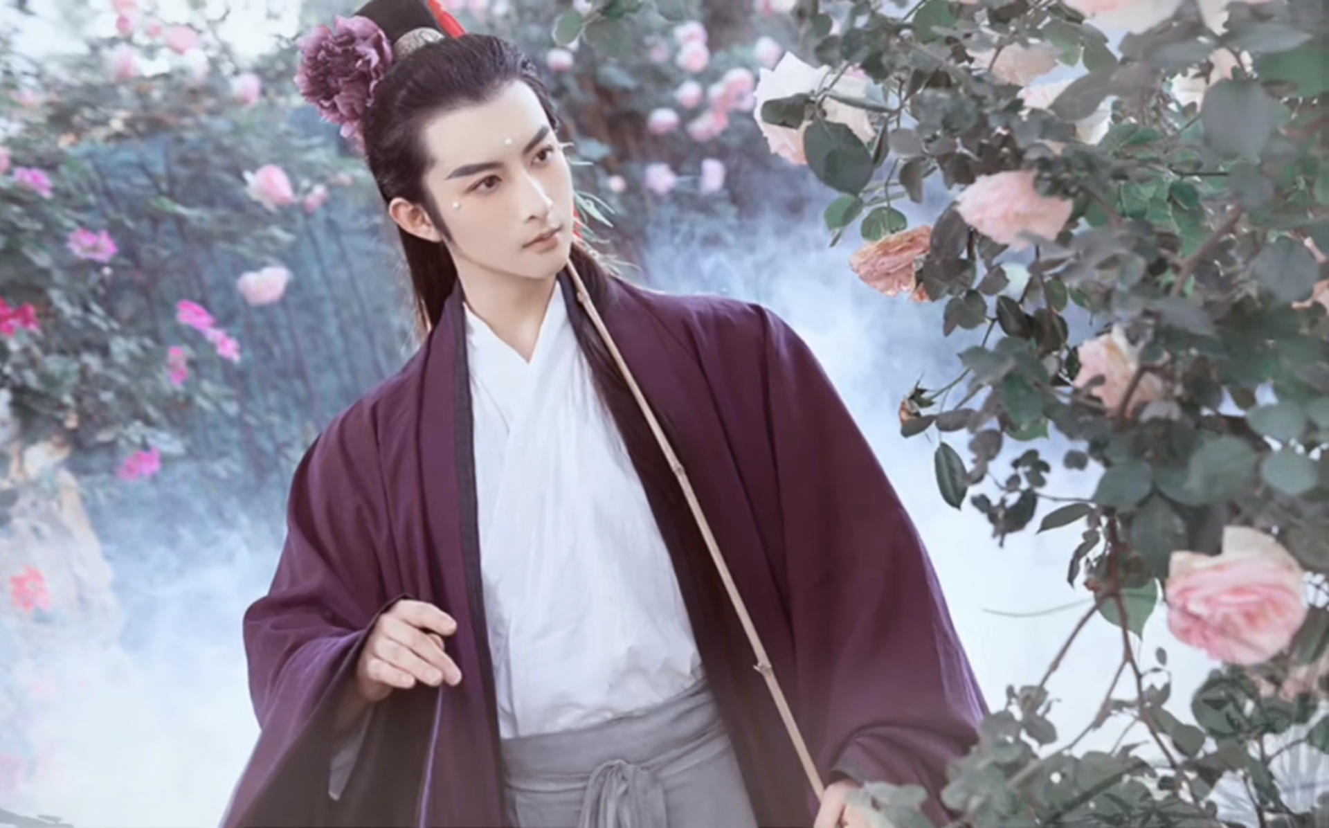 四川成都coser被大妈骂,成都coser被骂哭