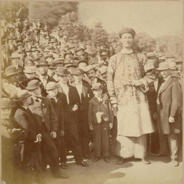 世界身高最高的10个人,盘点世界上最高的人3米61