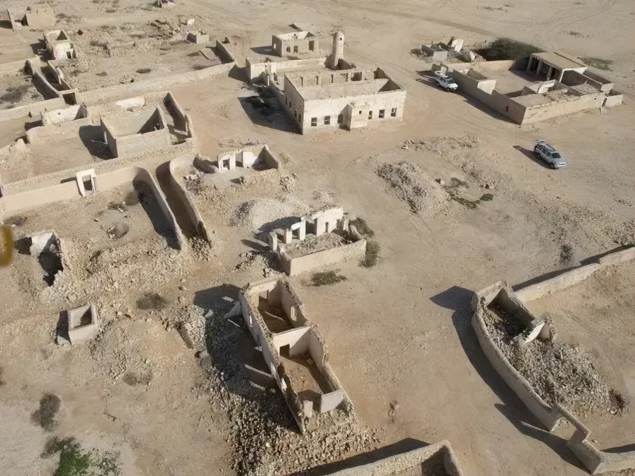 卡塔尔是属于哪个沙漠,卡塔尔沙漠面积有多大