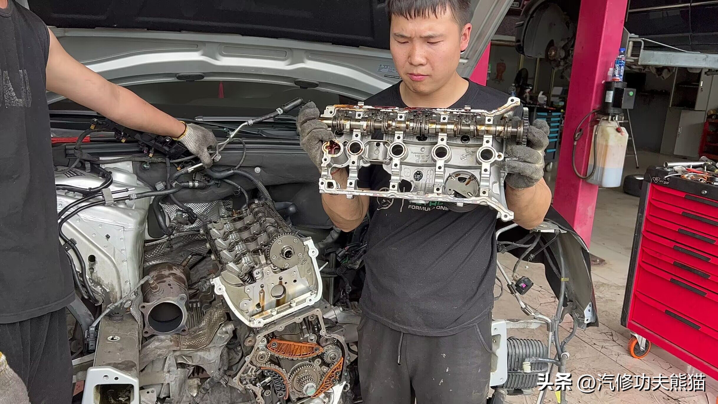 奥迪A4L烧机油！*草烟**公司是让你们烧*草烟**烧钱，我们让你不烧机油