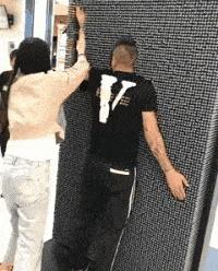 屏幕上出现五条白线什么意思,当屏幕出现五条虚线的时候