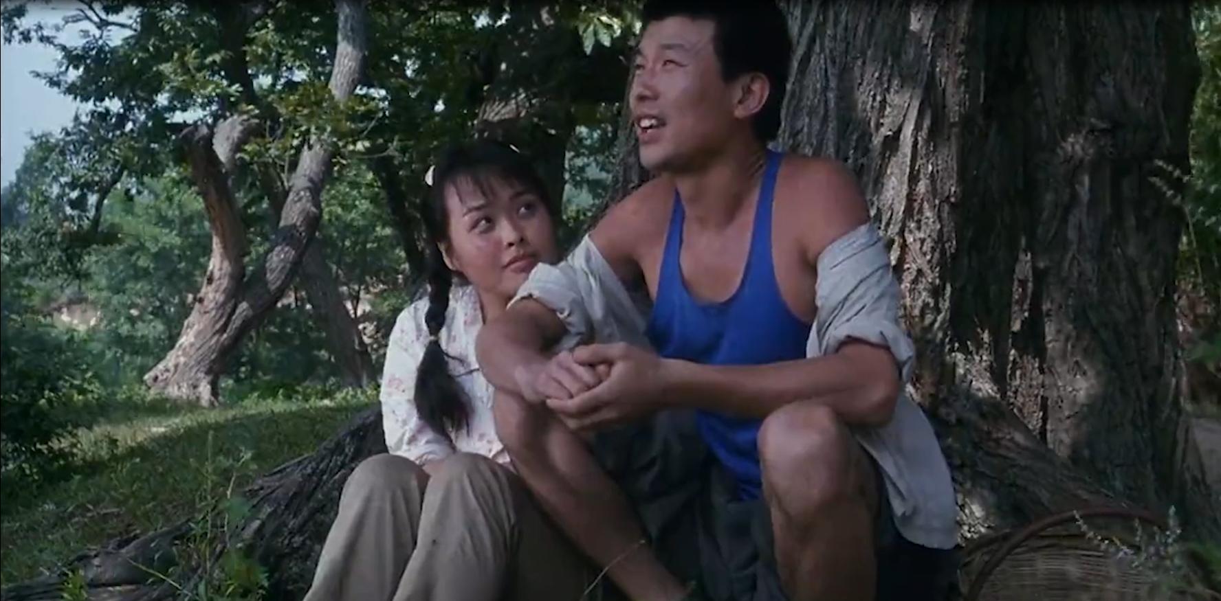 人性与欲望交织的*理片伦**，男人娶了村长的女儿，婚后让她独守空房