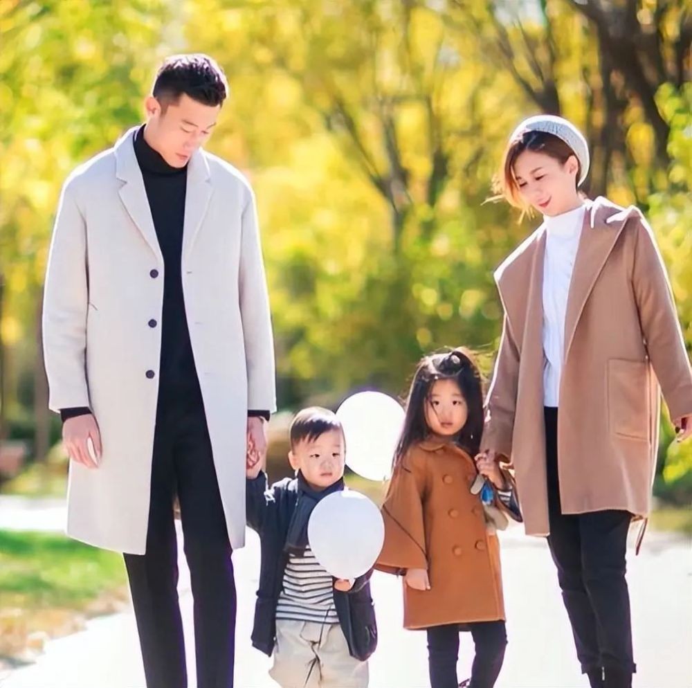 国足太太们颜值逆天,2021日本国足太太团