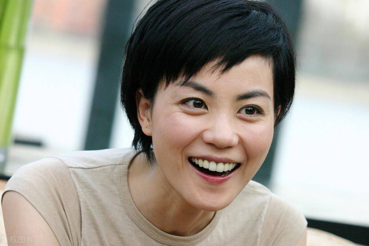 谢霆锋接受采访被曝此生最爱王菲,谢霆锋坦言最遗憾的事王菲无奈