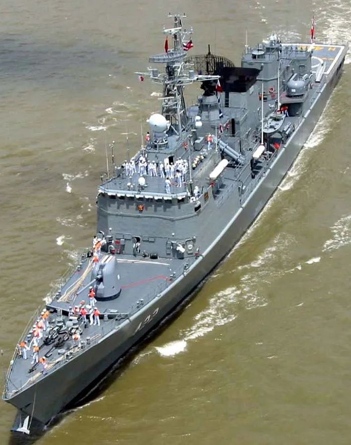 泰国071e舰,泰国071e型综合登陆舰