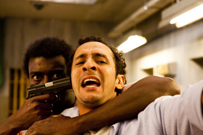 向贩毒和腐败说不！巴西以暴制暴电影《精英部队2》中出现的*器武**