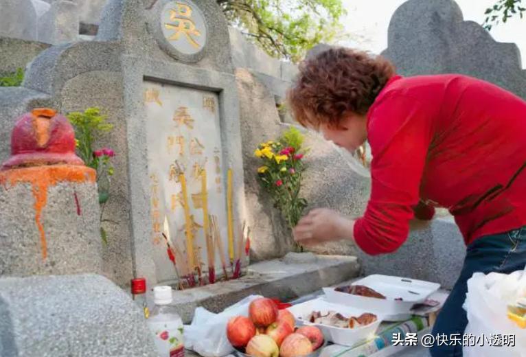 给父母立墓碑有哪些规矩或禁忌,农村立墓碑基础有什么讲究