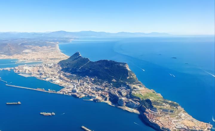 欧洲冠军联赛创始者是谁,欧洲足球第一队长