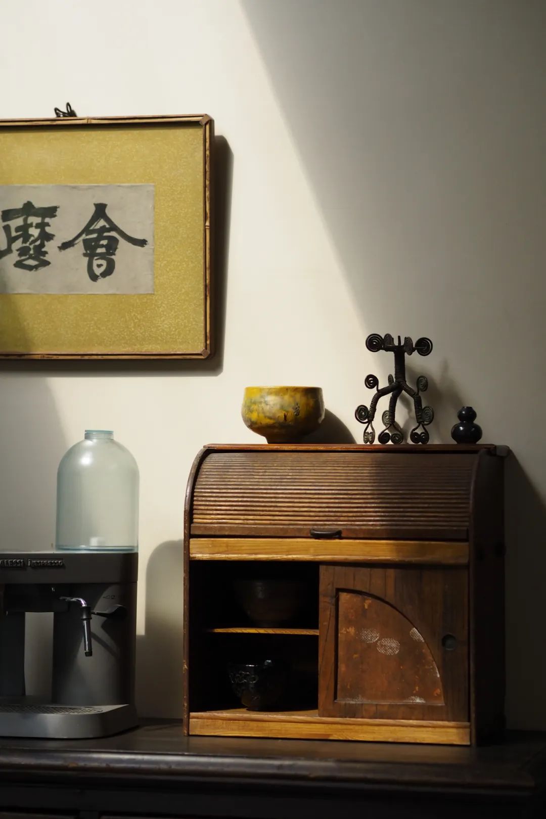 放弃高薪工作，在400m²的“小窝”里，造一所古道具商店