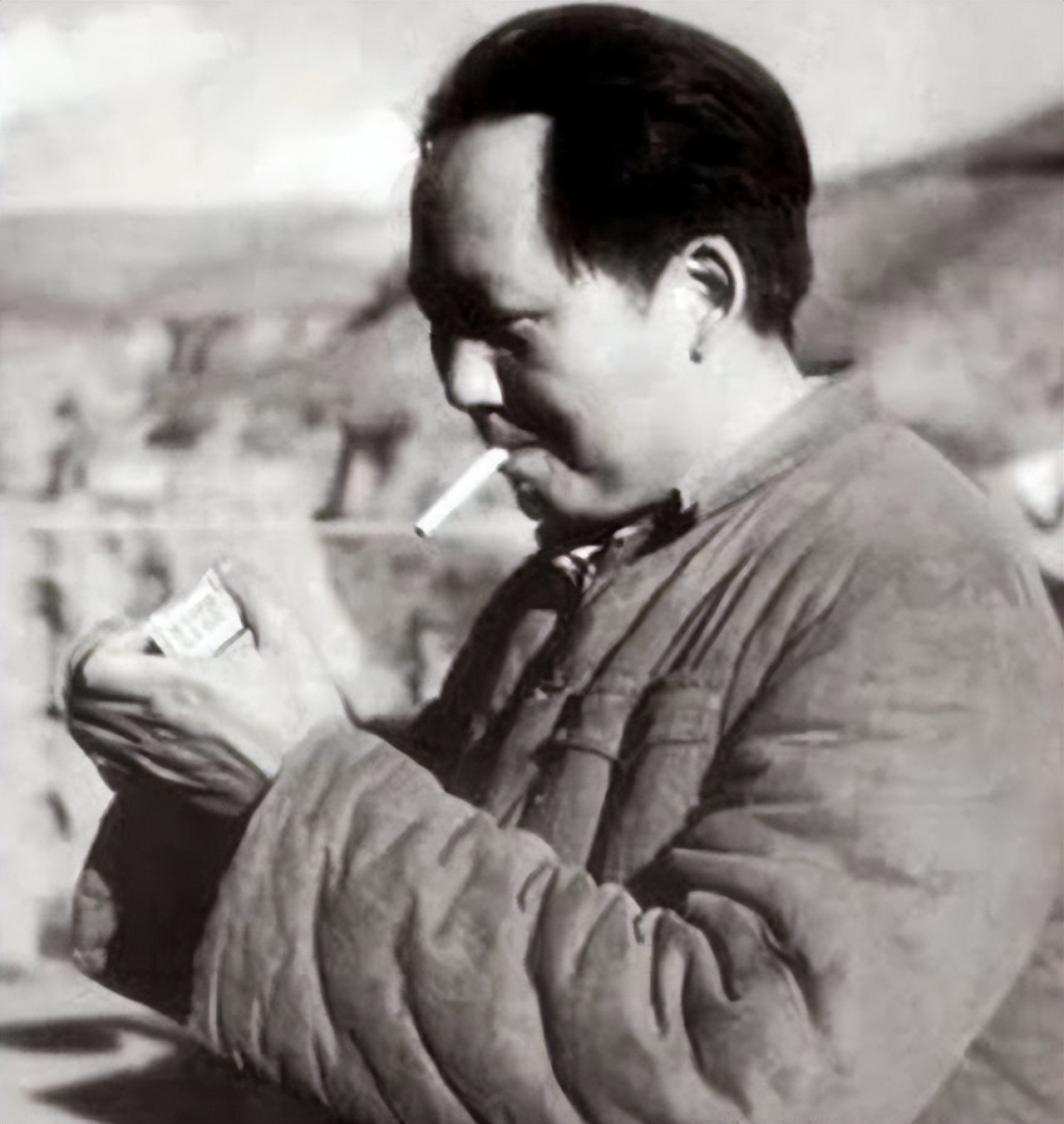 毛主席烟瘾很大，他抽的烟有什么特别之处？是时候说清真实情况了