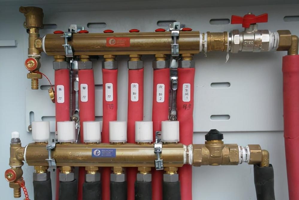 地暖到底怎么排气是正确的,地暖需要每天排气怎么办