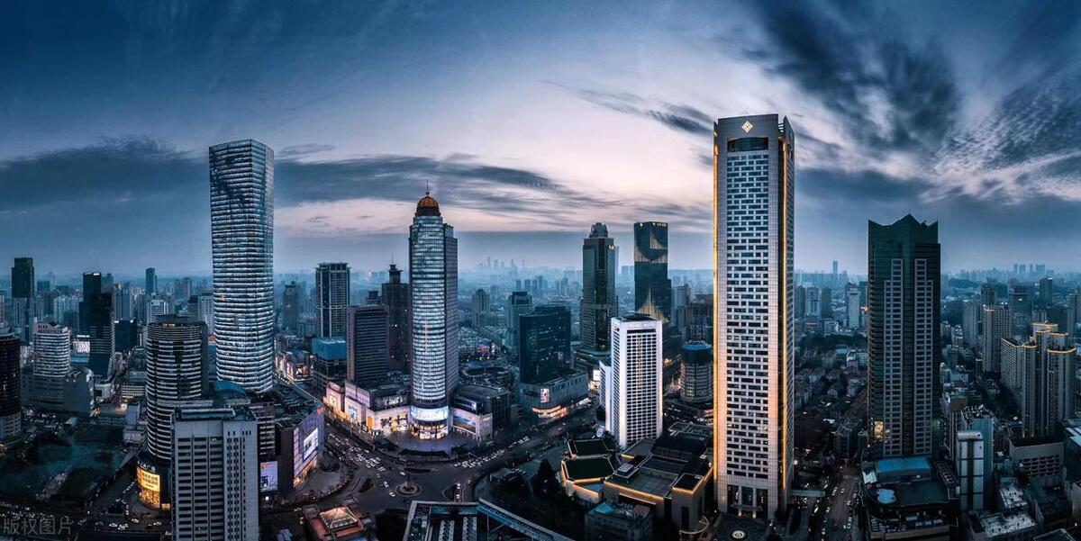 南京市2022年经济总量,南京2022上半年gdp突破8000亿