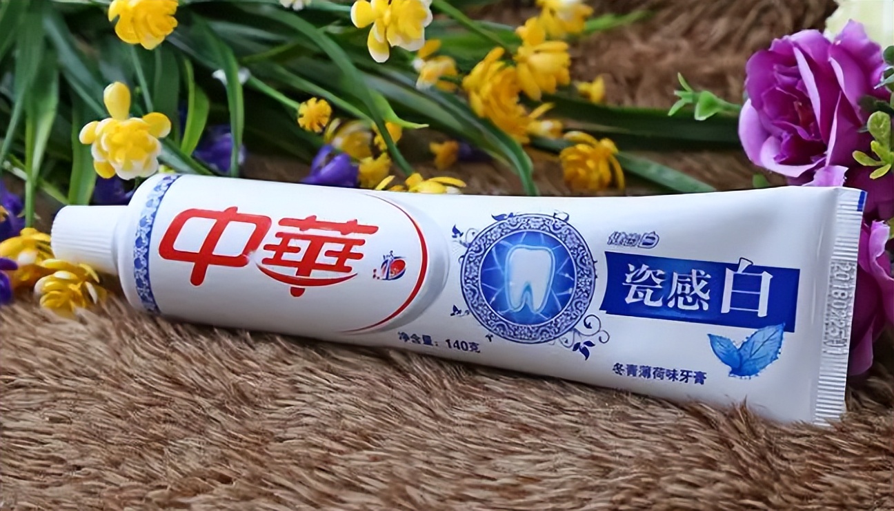 打着国民品牌的伪国货,打着国货的名头赚中国人钱的品牌