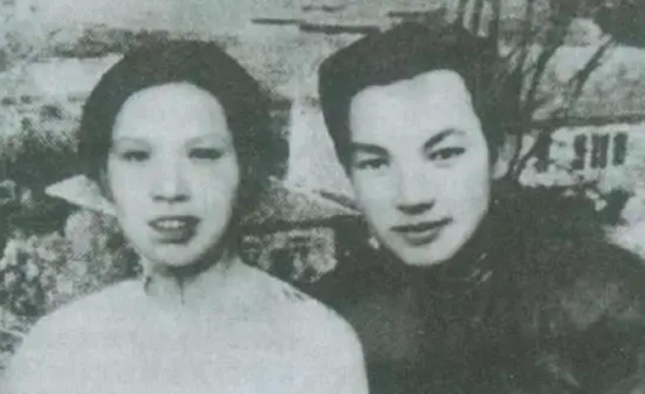 张文秋：毛主席双重亲家，两任丈夫皆烈士，02年身披*旗国**安详长眠