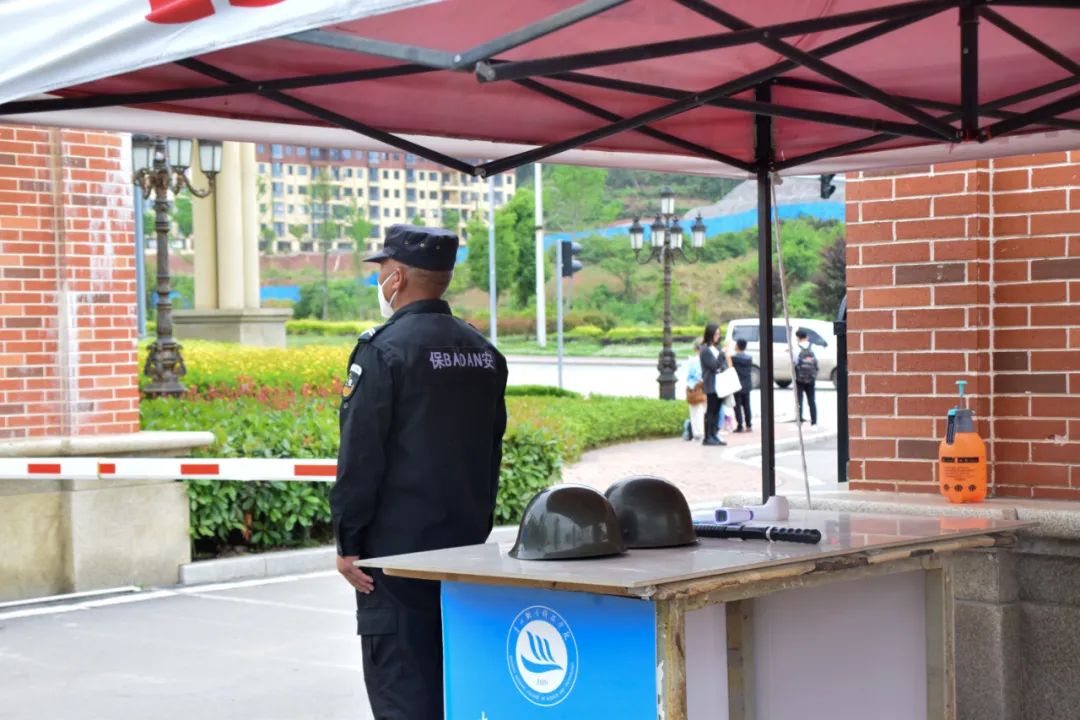 致敬平凡的劳动者图,致敬最朴素的劳动者图片