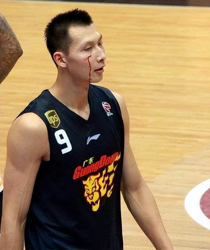 易建联老婆荆灵个人简介,易建联和荆灵爱情故事