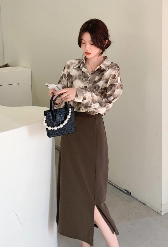 有哪些牌子的衣服适合中年妈妈穿,中年妇女适合穿什么牌子的卫衣