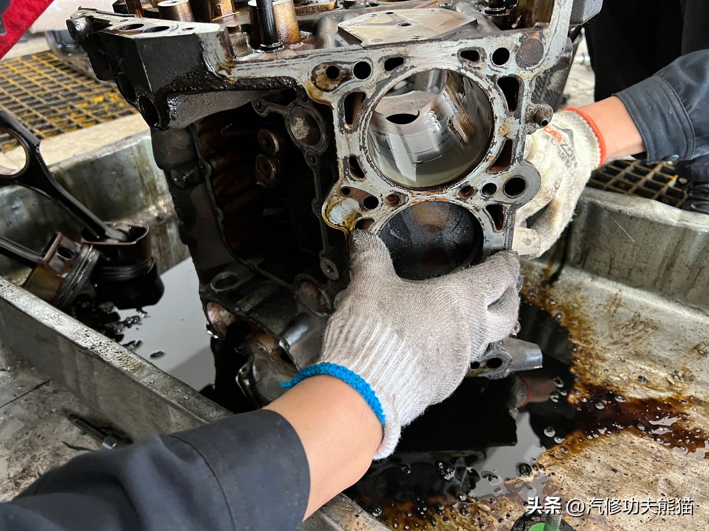 翻新60年前的奥迪,老车翻新奥迪a6发动机