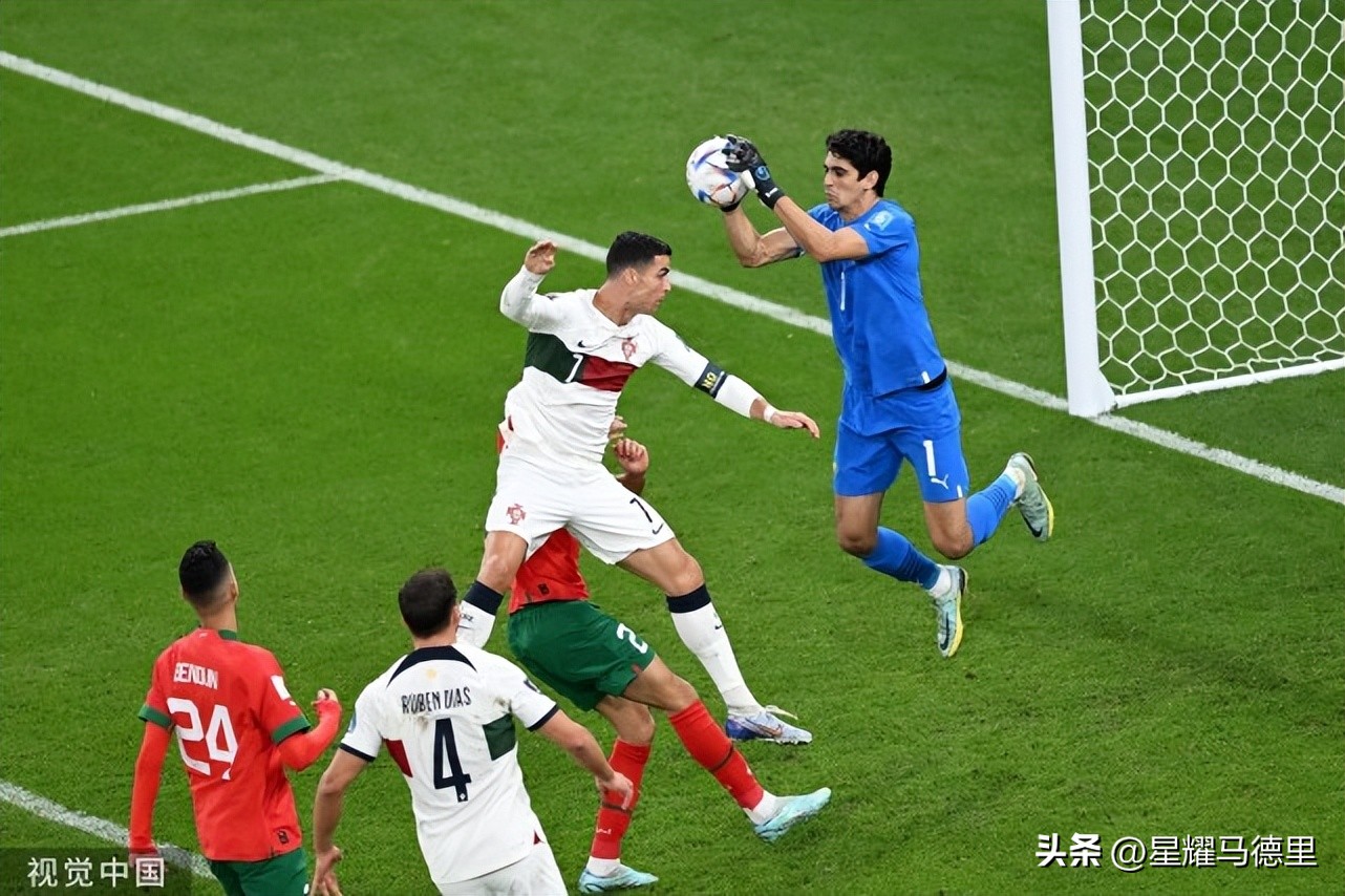 c罗是痛哭告别世界杯还是笑的,c罗告别世界杯捂脸痛哭视频