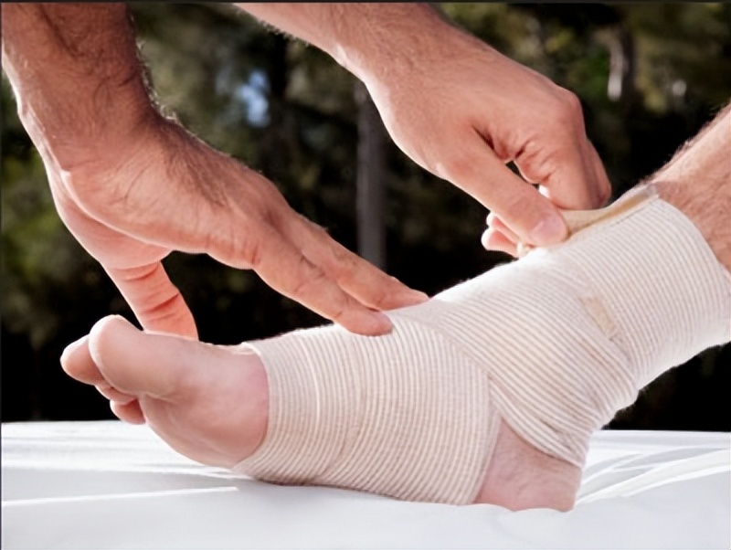 什么是前交叉,前交叉韧带损伤怎么锻炼好得快