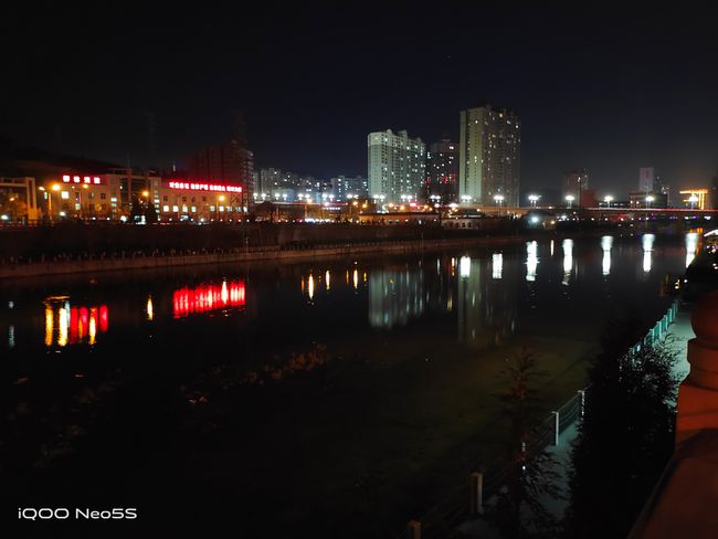 iqooneo5和iqooneo5s哪个好,iqooneo5s黑色上手体验