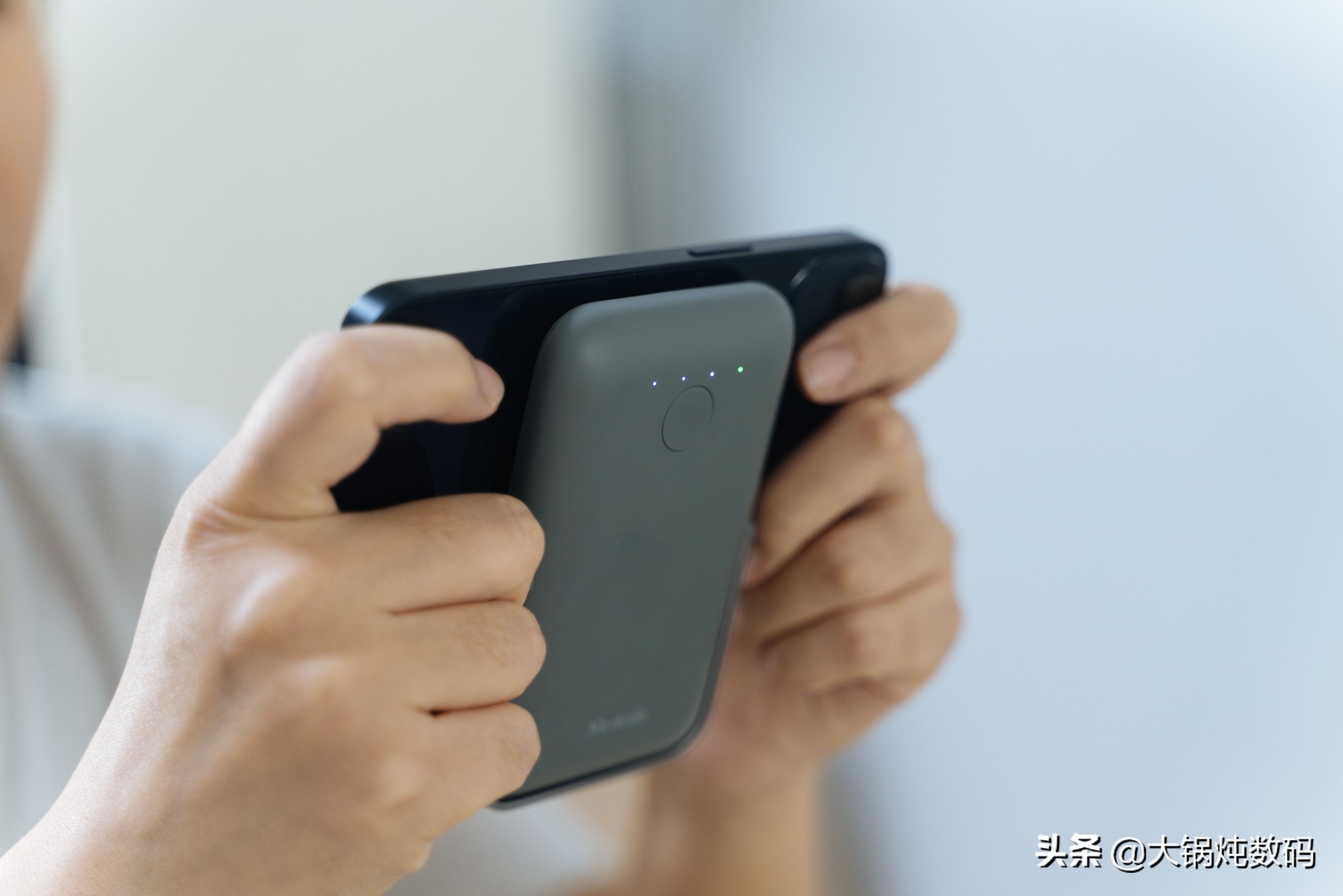 麦多多苹果磁吸无线充电宝,麦多多的无线充电宝好吗