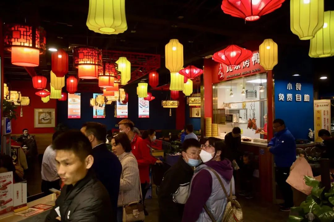 濂ョ壒鑾辨柉寰愬窞璐炬豹,璐炬豹鍚炬偊绻佸崕鐜扮姸