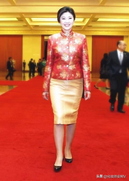 50岁英拉近照曝光,52岁英拉最近照片