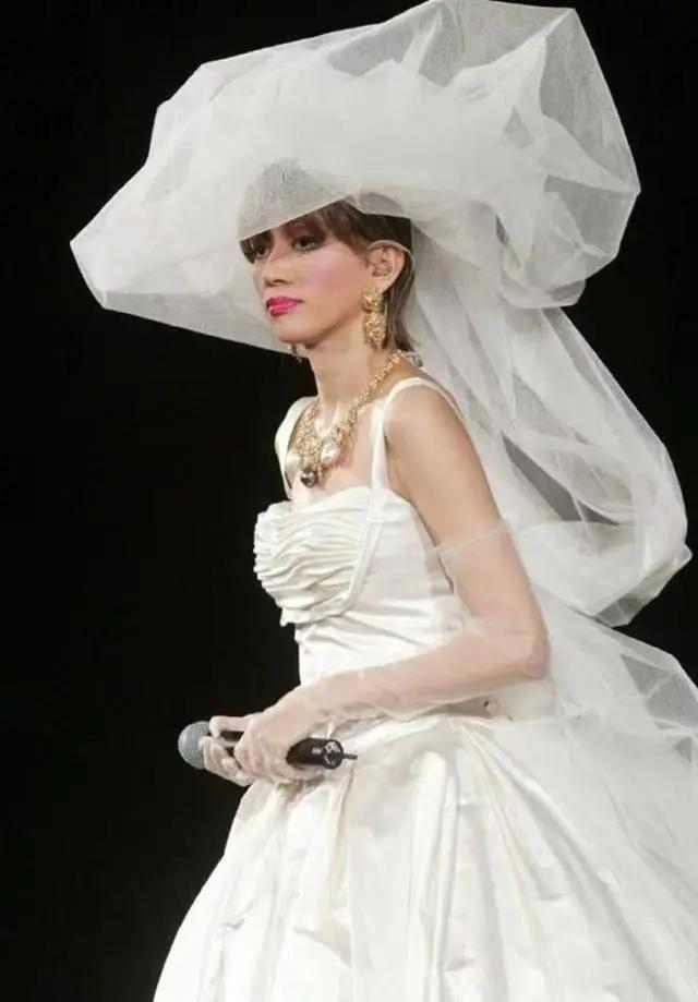 刘德华27岁的电影视频,刘德华几岁向吴倩莲求过婚