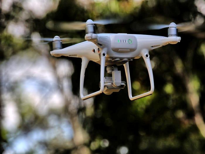 宇宙中疑似的外星飞船,不明飞行物是外星飞船吗