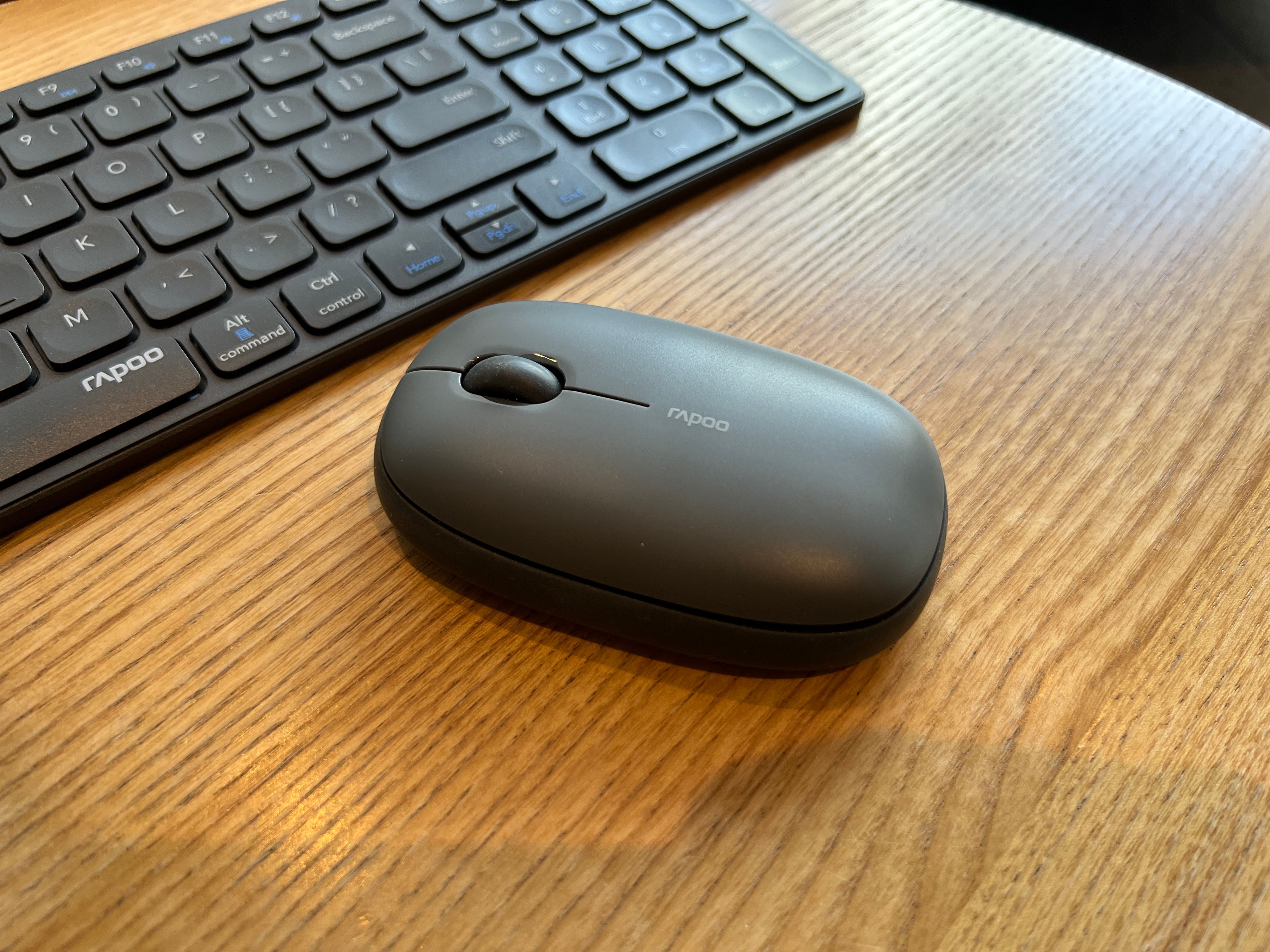 超薄刀锋版便携电脑,性价比最高的键盘鼠标套装推荐