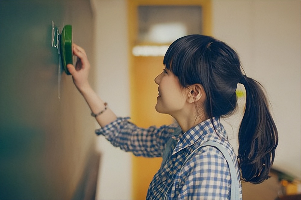 文案短句干净治愈爱情,高级有深度的爱情文案