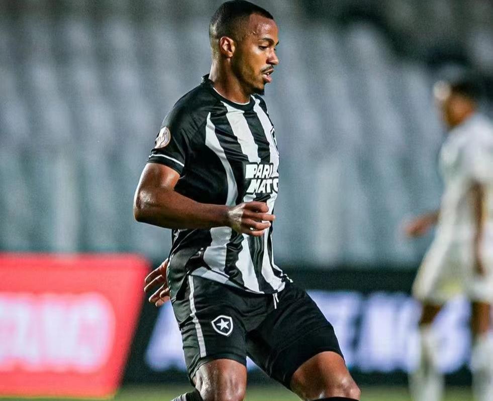 后腰争锋逐鹿！白龙马闪耀进决赛，白昇浩领跑三大秘籍!