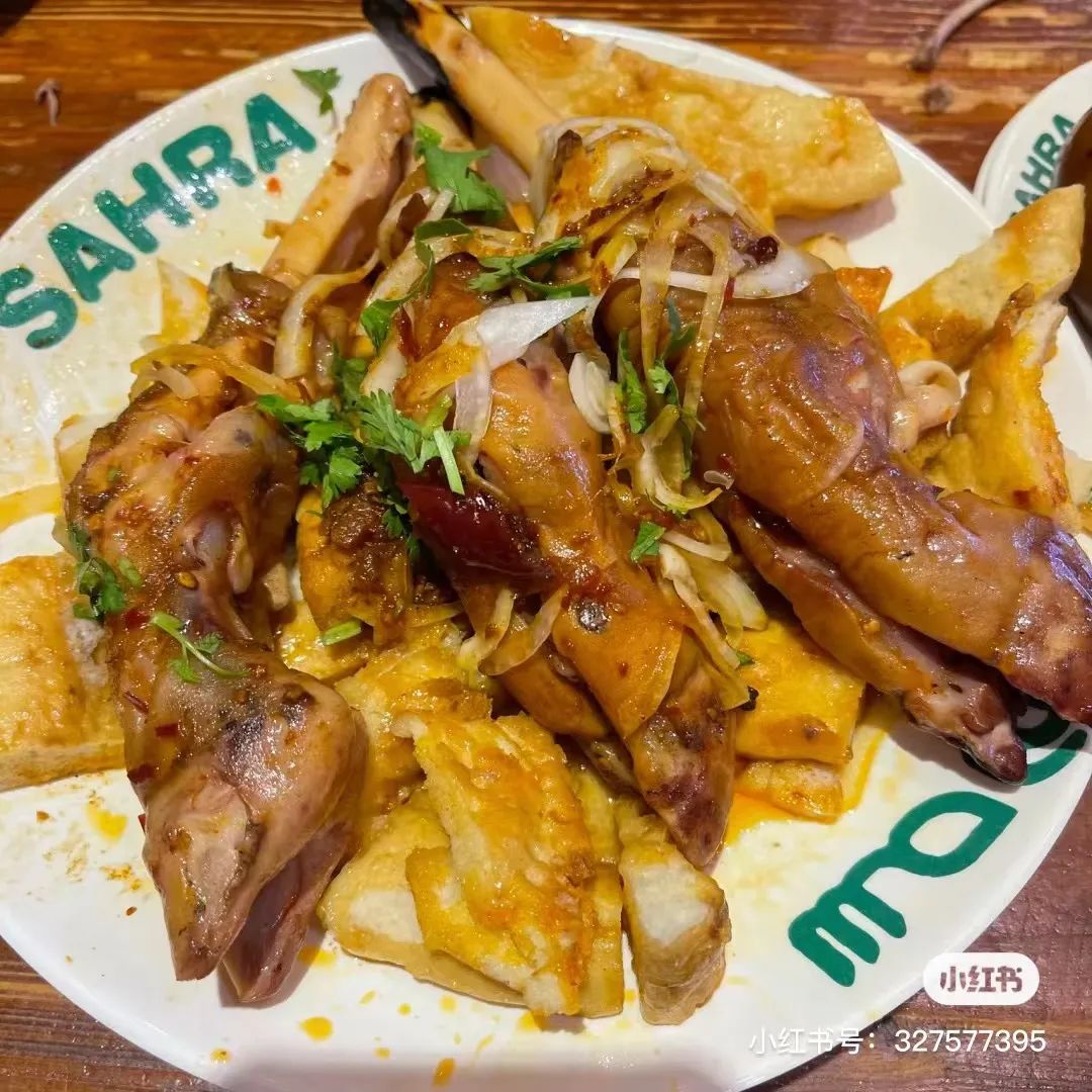 真羡慕那些住在大城市的人,真羡慕住在景区的人