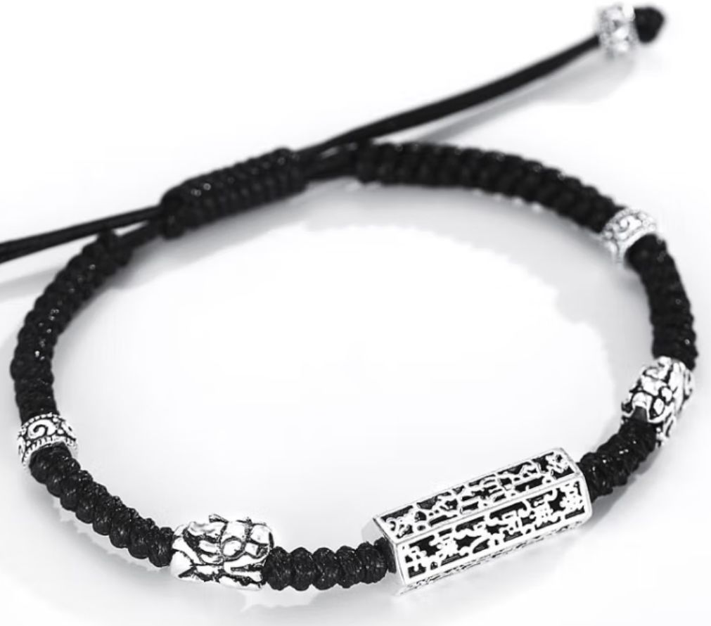 第一个情人节送男朋友什么礼物好,情人节送男朋友礼物排行榜前十名