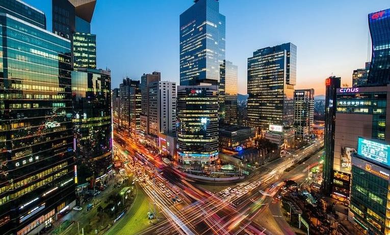 富不外露鸟叔：创造历史记录的骑马舞，却差点把他好友逼上西天？