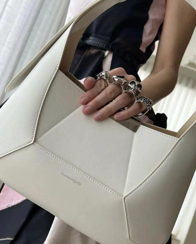 腋下包轻奢小众高级感百搭黑色,小巧精致腋下包种草