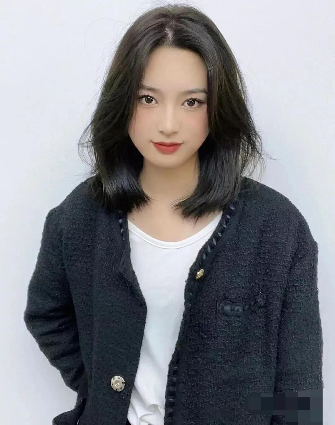 中长发高层次烫发中年人,高层次中长发发型烫发教程