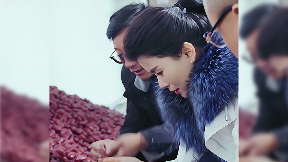 登顶美妆类目第一朵拉朵尚实力取胜