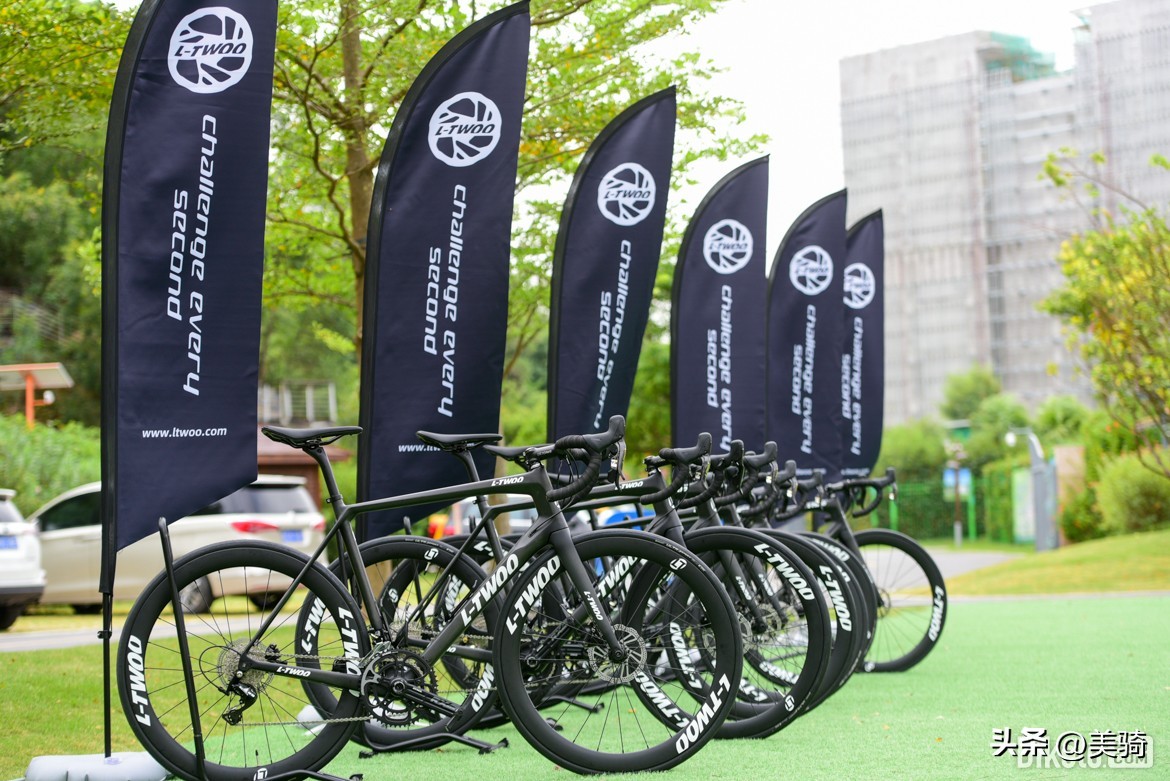 java全碳纤维油压碟刹改装,公路车碟刹电子变速套件推荐