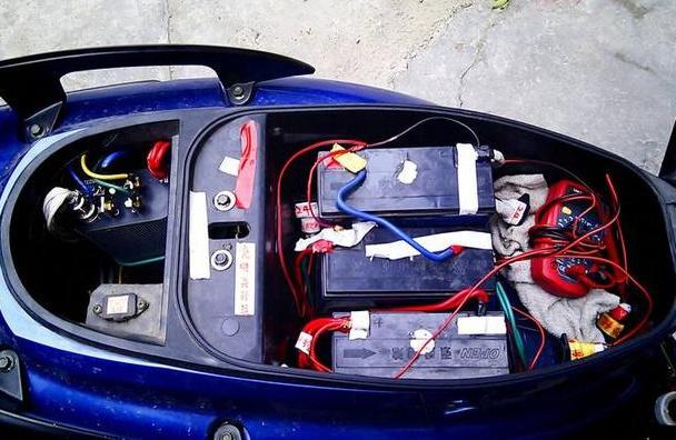 铅酸电池pk石墨烯电池,铅酸电池vs锂电池