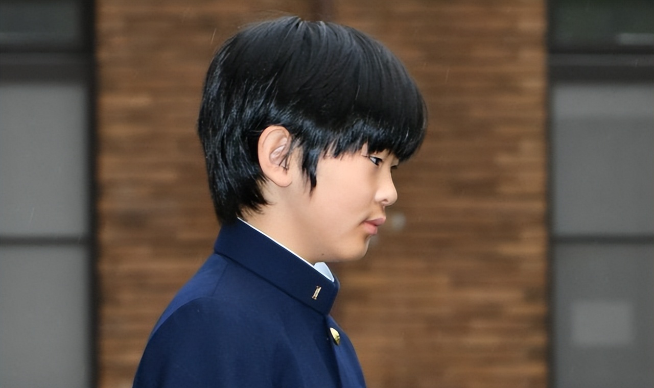 悠仁亲王为日本独苗,日本皇室17岁悠仁