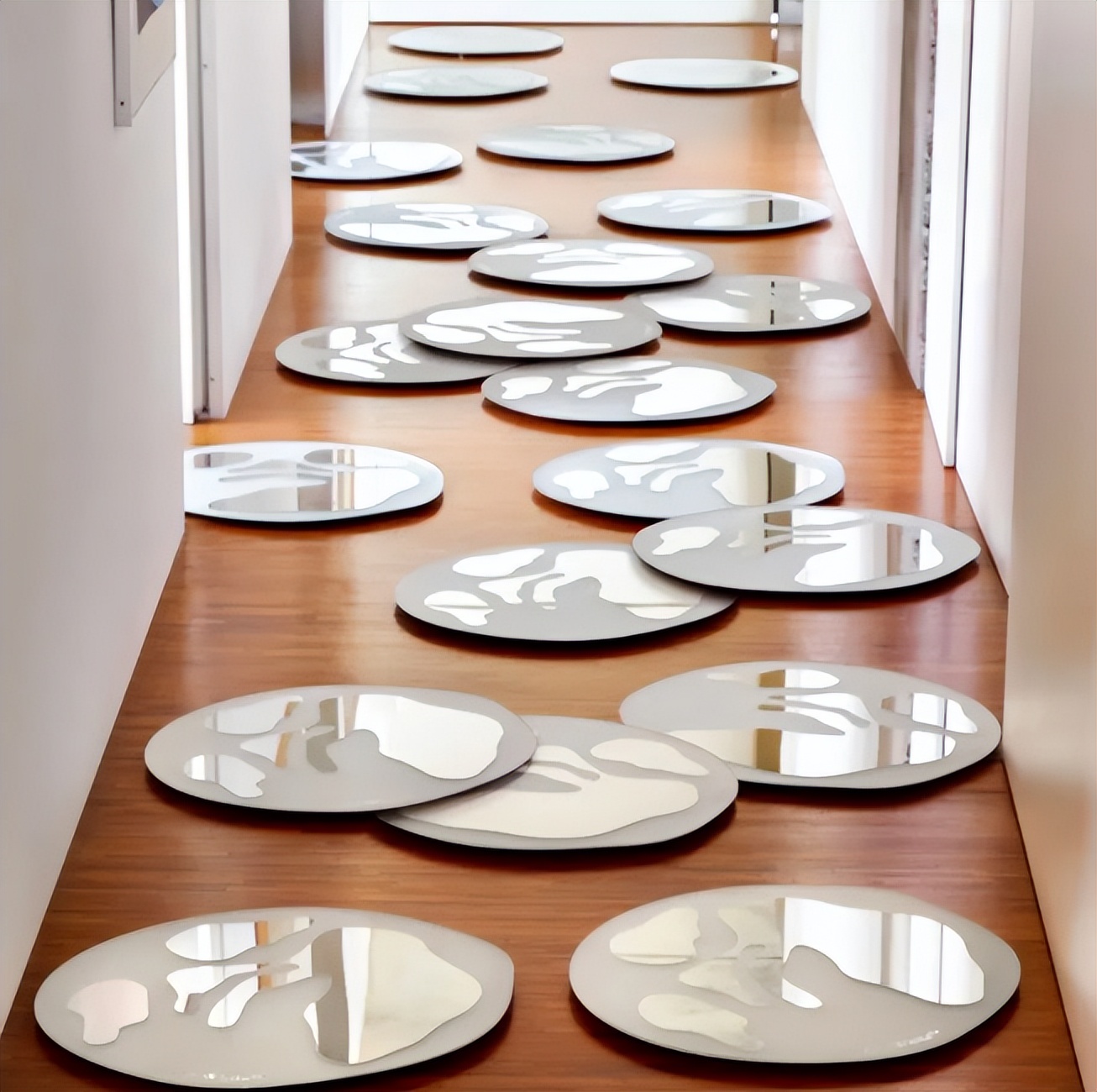 做高端家具品牌应该怎么做才好呢,做高端家具品牌最基本的条件