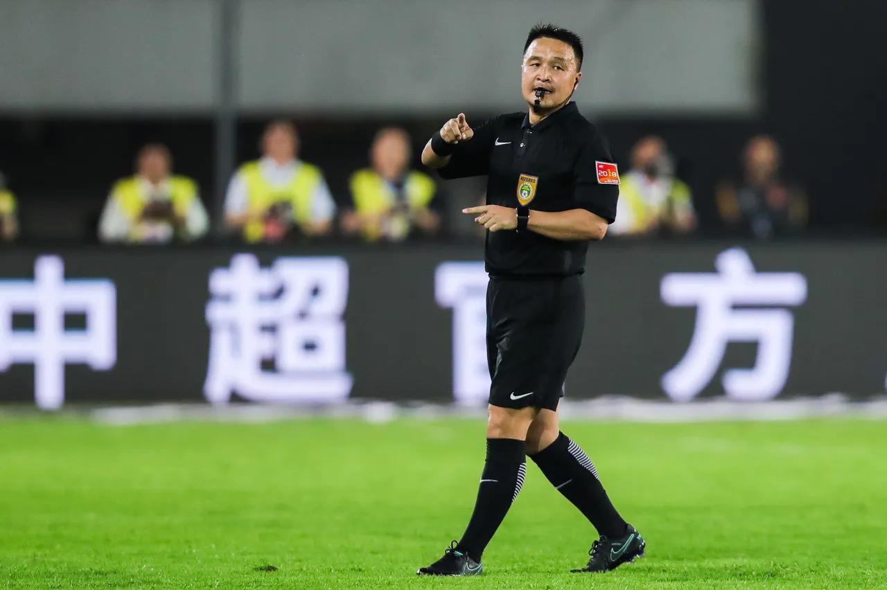 中超裁判甘树然,中超历年最佳裁判