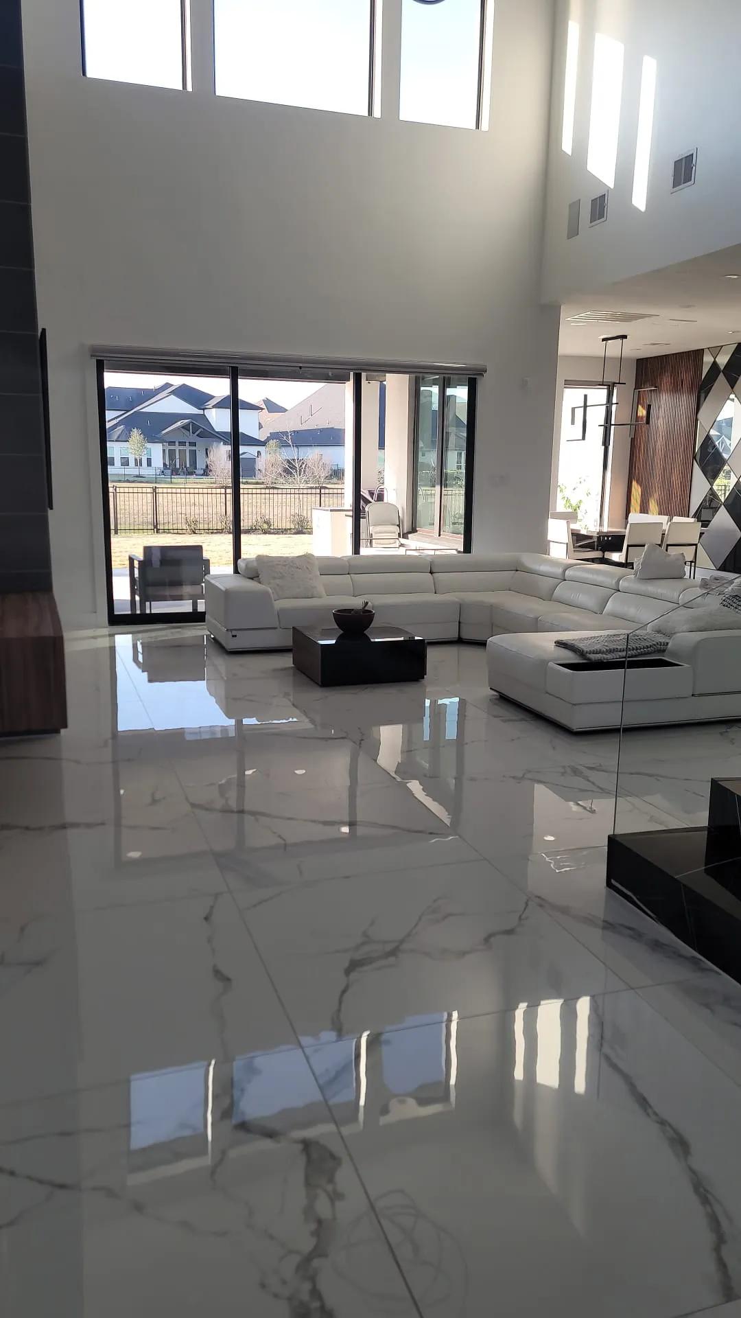 和美国客户签订合同,和美国客户交谈