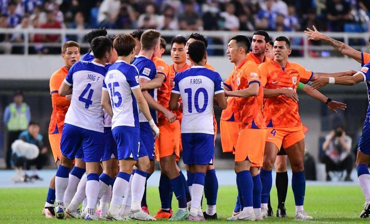 国际裁判对马宁评价,国际裁判马宁国际比赛的表现