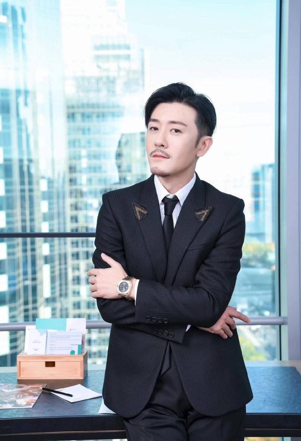 娱乐圈痞帅的四位男星叫什么名字,娱乐圈10位长相帅气的男星