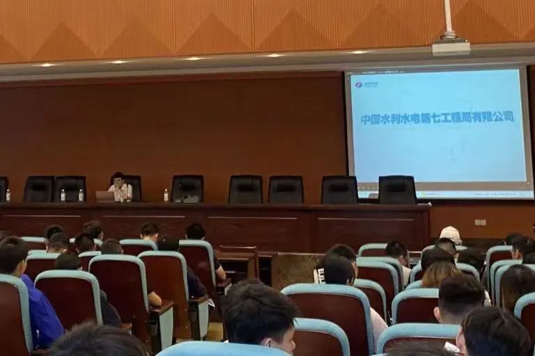 隶属国家电网的国家示范高职院校，百年底蕴，实力强劲，牛人辈出