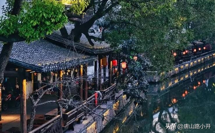 新场古镇老街,新场古镇和青溪老街哪个好玩